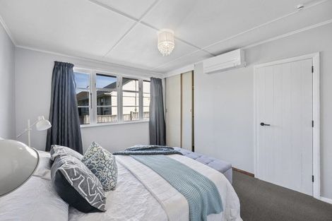 Photo of property in 32 Palmerston Road, Havelock North, 4130