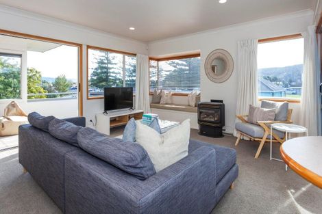 Photo of property in 102 Saint Patricks Row, Whangamata, 3620