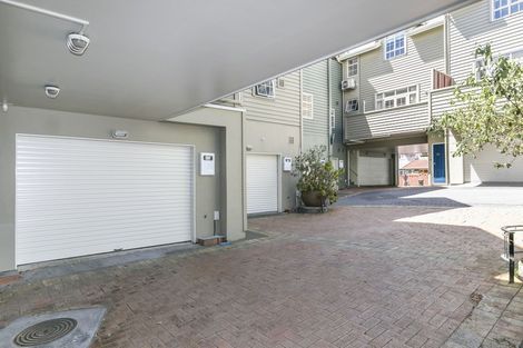 Photo of property in 9 Murphy Street, Thorndon, Wellington, 6011
