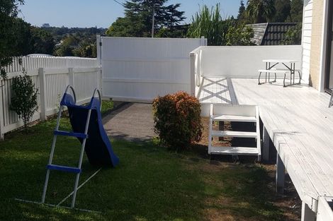 Photo of property in 1/35 Moore Street, Hillcrest, Auckland, 0627