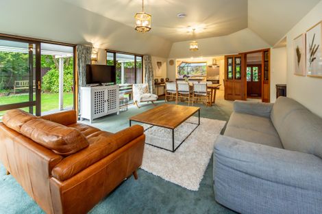 Photo of property in 33 O'connor Place, Burnside, Christchurch, 8053