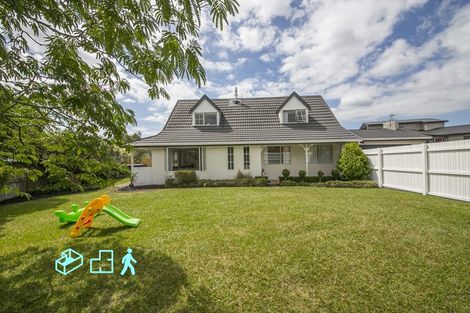 Photo of property in 11 Sunny Crescent, Huapai, Kumeu, 0810