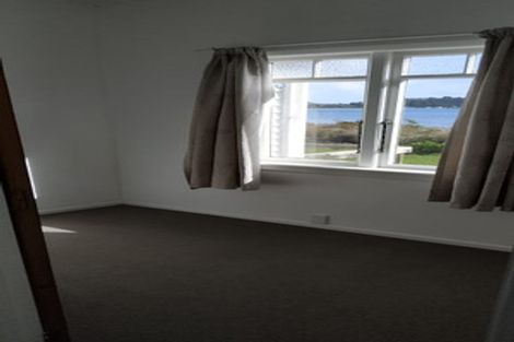 Photo of property in 57-59 Seaview Road, Paremata, Porirua, 5024