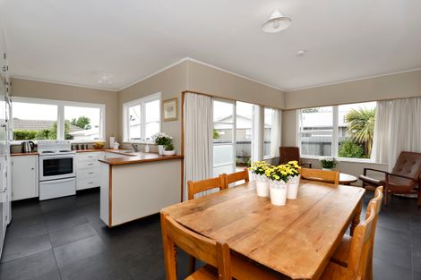 Photo of property in 8 Reeves Street, Stoke, Nelson, 7011