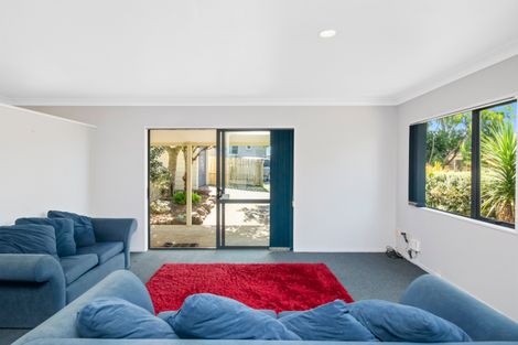 Photo of property in 73a Sandspit Road, Waiuku, 2123