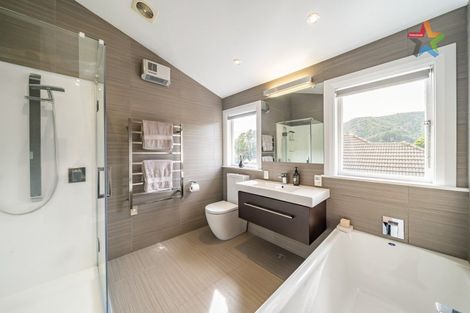 Photo of property in 15 Fairfield Avenue, Fairfield, Lower Hutt, 5011