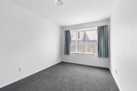Photo of property in 2/94 Wainui Street, Riccarton, Christchurch, 8041