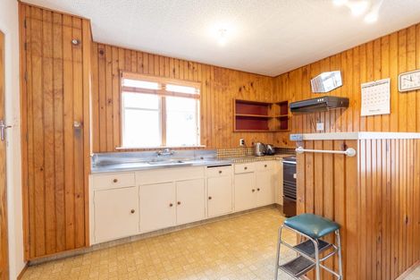 Photo of property in 28 Waterloo Crescent, Hokowhitu, Palmerston North, 4410