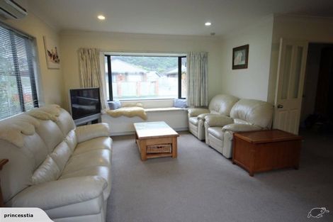 Photo of property in 115 Mandel Mews, Waiwhetu, Lower Hutt, 5010