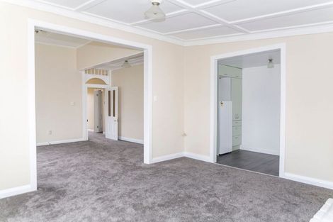 Photo of property in 40 Mcphee Street, Dannevirke, 4930