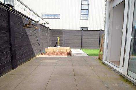 Photo of property in 25 Lili Chen Way, Mangere Bridge, Auckland, 2022