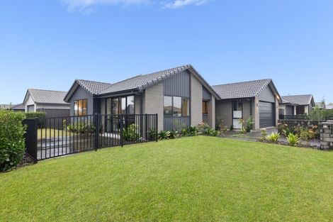 Photo of property in 17 Te Ranga Memorial Drive, Pyes Pa, Tauranga, 3112