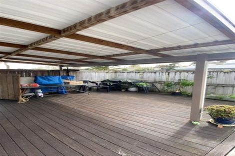 Photo of property in 135 Moire Road, West Harbour, Auckland, 0618