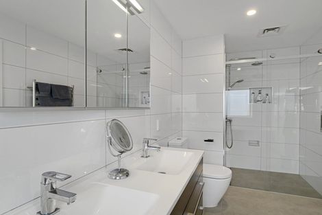 Photo of property in 20 Eaves Bush Parade, Orewa, 0931