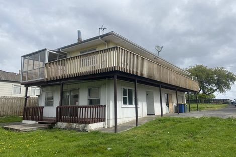 Photo of property in 50 View Road, Henderson, Auckland, 0612