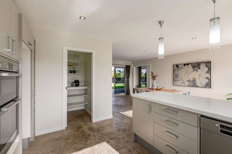 Photo of property in 17 Botany Lane, Whitby, Porirua, 5024