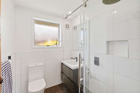 Photo of property in 1/252 Meola Road, Point Chevalier, Auckland, 1022