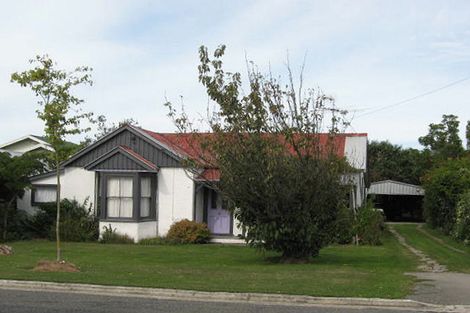 Photo of property in 100 Rolleston Street, Rakaia, 7710