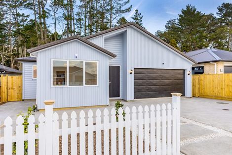 Photo of property in 28 Konoba Avenue, Kumeu, 0810