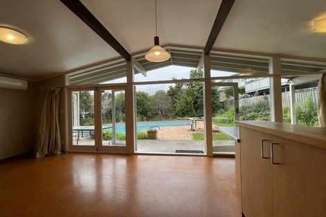Photo of property in 1 George Laurenson Lane, Mount Roskill, Auckland, 1041