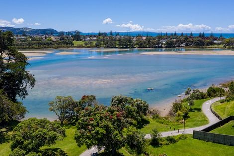 Photo of property in 7 Nerehana Place, Red Beach, 0932