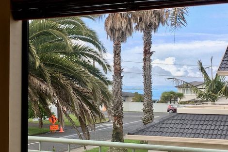 Photo of property in 2b Braemar Road, Castor Bay, Auckland, 0620