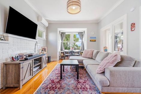 Photo of property in 140 Titirangi Road, New Lynn, Auckland, 0600