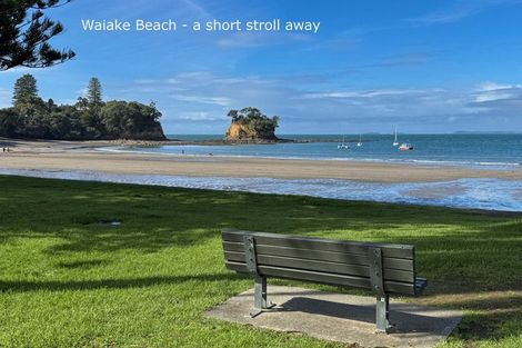 Photo of property in 1/918 Beach Road, Waiake, Auckland, 0630
