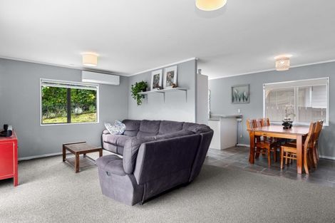 Photo of property in 8 Farrow Way, Welcome Bay, Tauranga, 3112