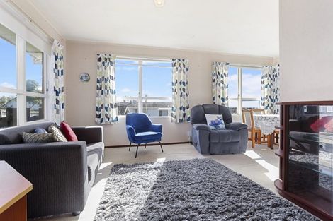 Photo of property in 3/97 Golf Road, New Lynn, Auckland, 0600