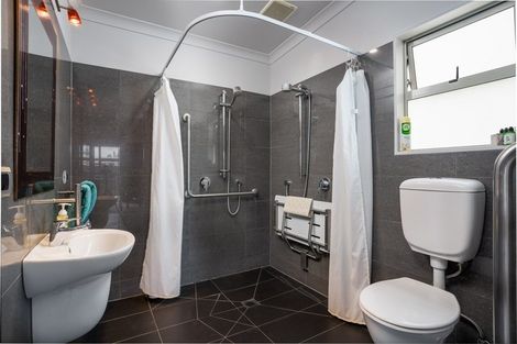 Photo of property in 24 Cologne Street, Martinborough, 5711