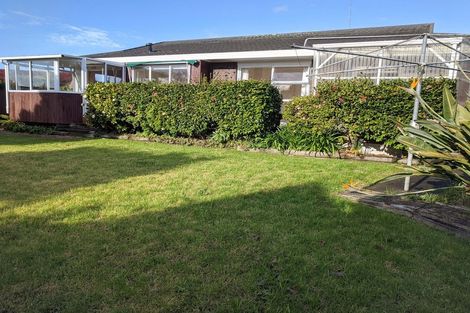 Photo of property in 18 Cromdale Avenue, Highland Park, Auckland, 2010