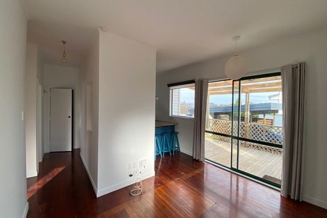 Photo of property in 10 Onewa Road, Northcote Point, Auckland, 0627