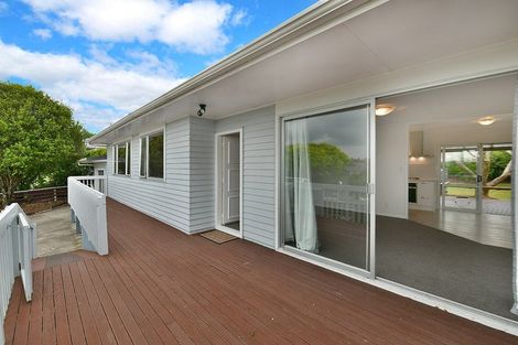 Photo of property in 24 Albatross Road, Red Beach, 0932
