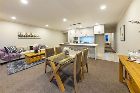 Photo of property in 8 Warbler Crescent, Papakura, 2110