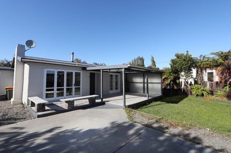 Photo of property in 26 Willow Avenue, Hannahs Bay, Rotorua, 3010