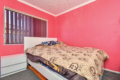 Photo of property in 71a Robert Skelton Place, Clendon Park, Auckland, 2103