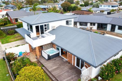 Photo of property in 142 Ngatai Road, Otumoetai, Tauranga, 3110
