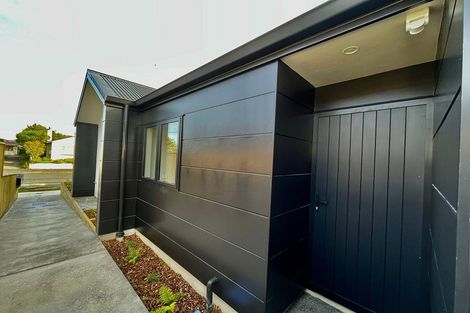 Photo of property in 2/6 Exchange Street, Ebdentown, Upper Hutt, 5018