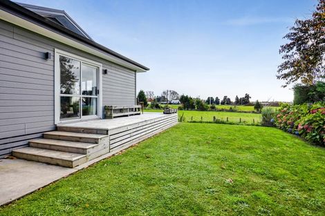 Photo of property in 8 Manatu Lane, Inglewood, 4330