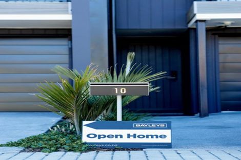 Photo of property in 10 Amber Court, Stonefields, Auckland, 1072