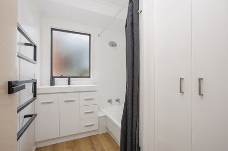 Photo of property in 11 East Street, Raglan, 3225