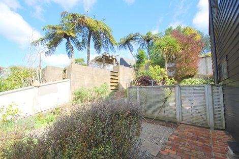 Photo of property in 3 Sarah Way, Crofton Downs, Wellington, 6035