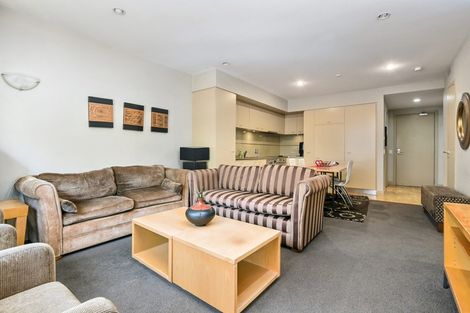 Photo of property in Latitude 37 East Apartments, 1h/20 Pakenham Street East, Auckland Central, Auckland, 1010