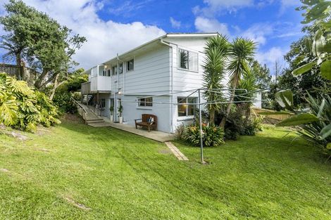 Photo of property in 13 Morriggia Place, Bayview, Auckland, 0629