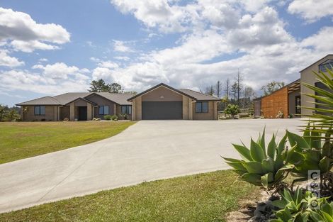 Photo of property in 73c Oraha Road, Kumeu, 0892