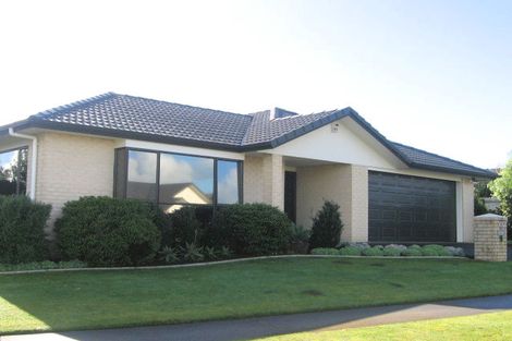 Photo of property in 9 Brinlack Drive, East Tamaki, Auckland, 2016