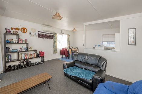 Photo of property in 15 Solway Street, Levin, 5510