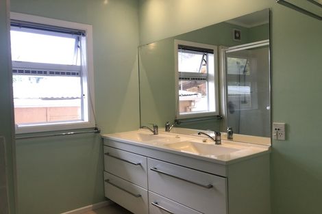 Photo of property in 3 Armagh Road, Blockhouse Bay, Auckland, 0600