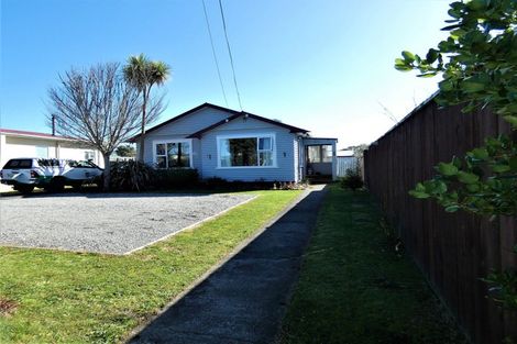 Photo of property in 23 Gladstone Street, Westport, 7825